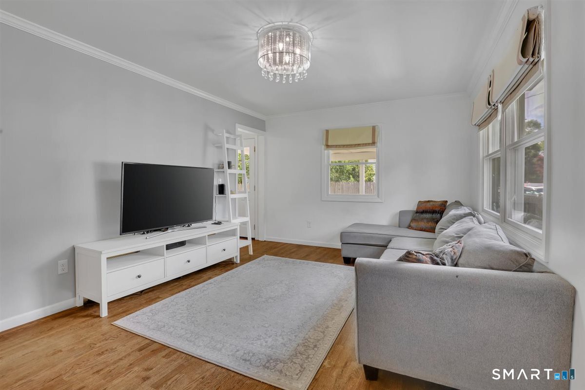 30 Quaker Lane Southington CT 06489