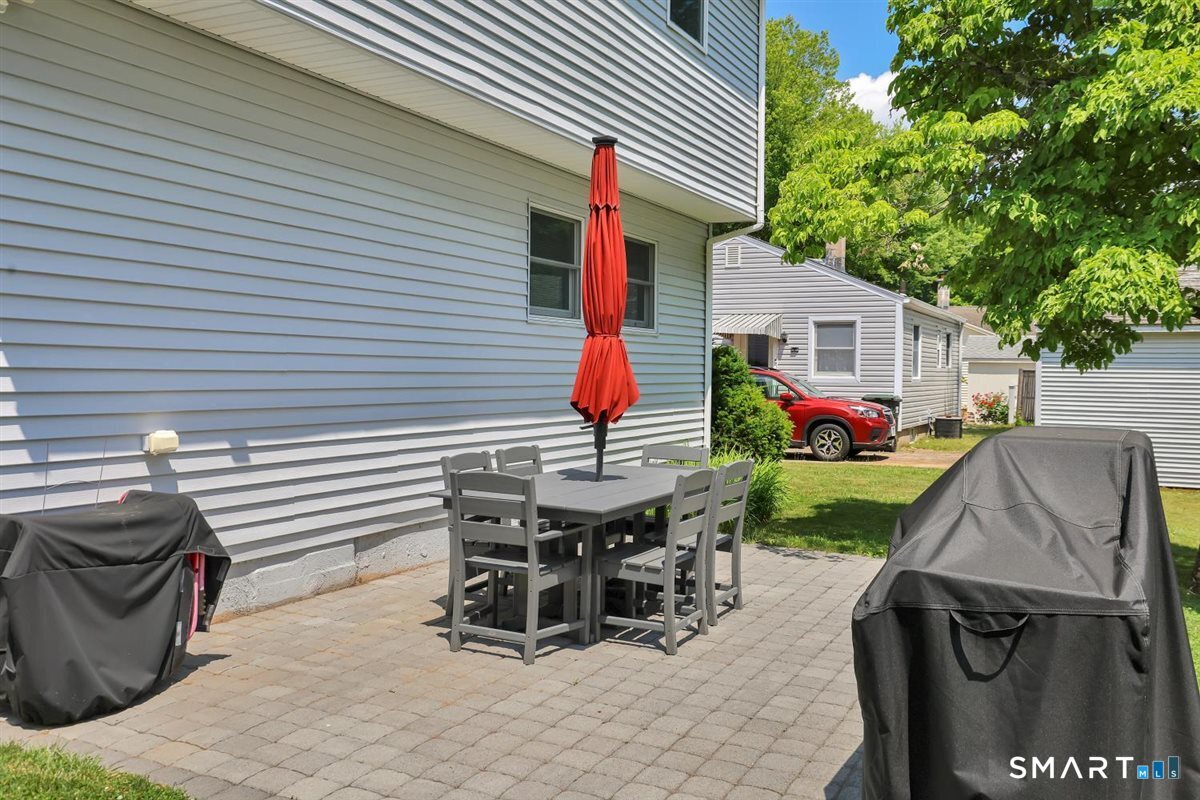 30 Quaker Lane Southington CT 06489
