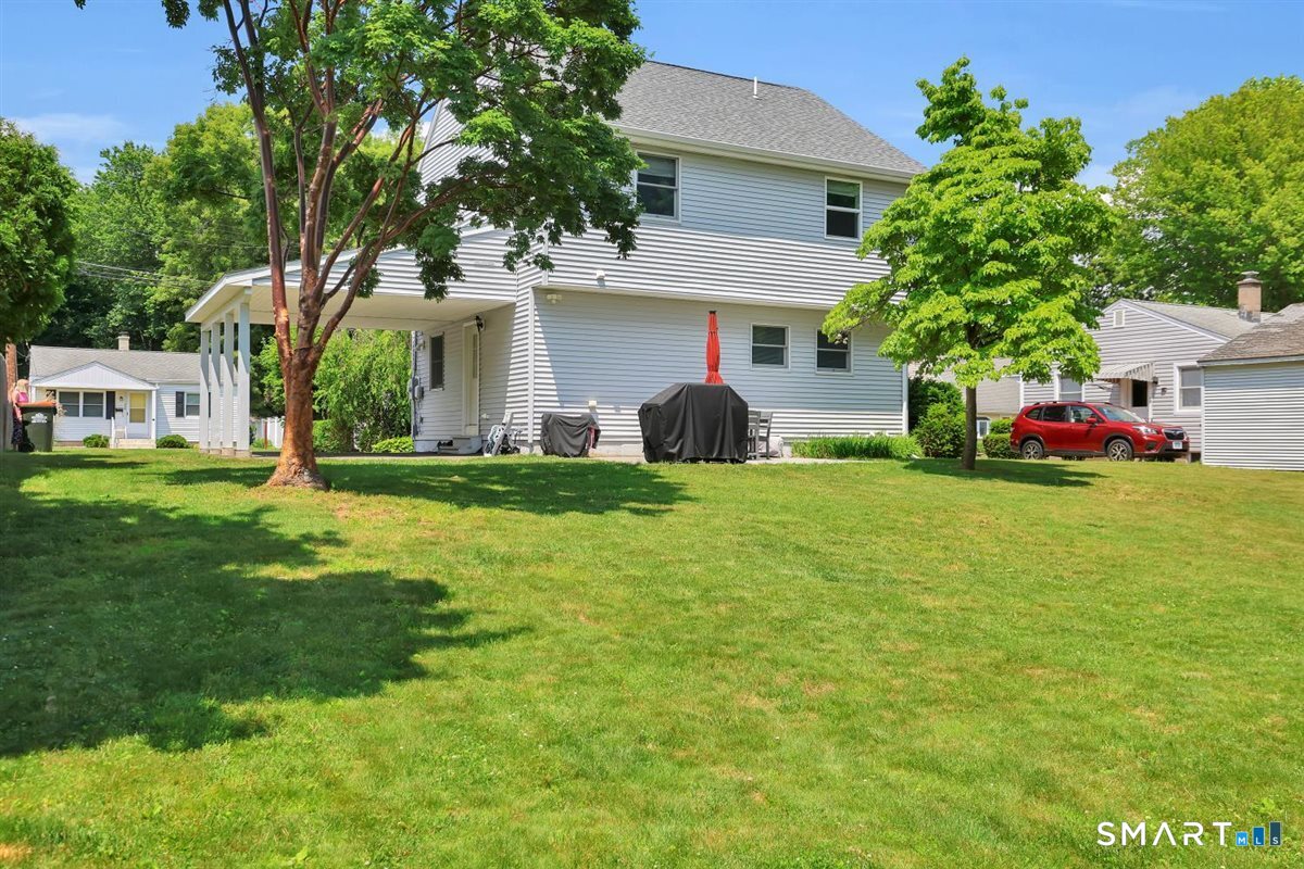 30 Quaker Lane Southington CT 06489