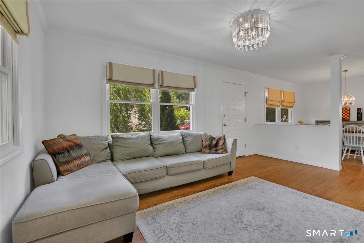30 Quaker Lane Southington CT 06489