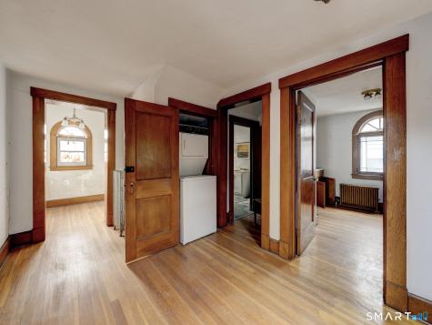 454 Montauk Avenue New London CT 06320