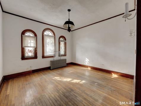 454 Montauk Avenue New London CT 06320