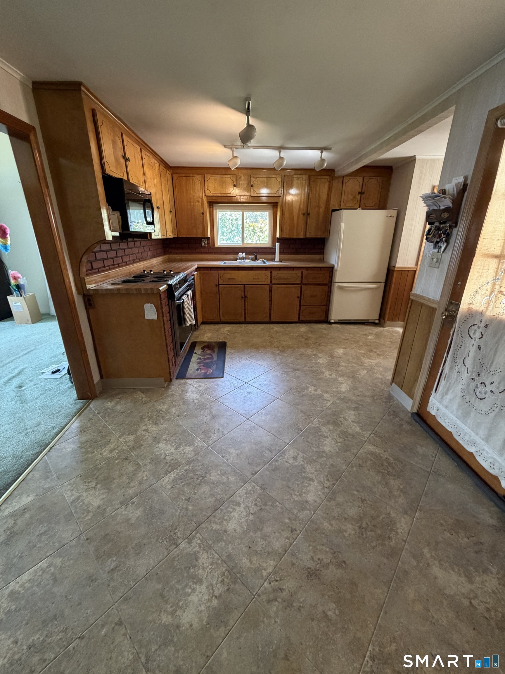 214 Lake Plymouth Boulevard Plymouth CT 06782