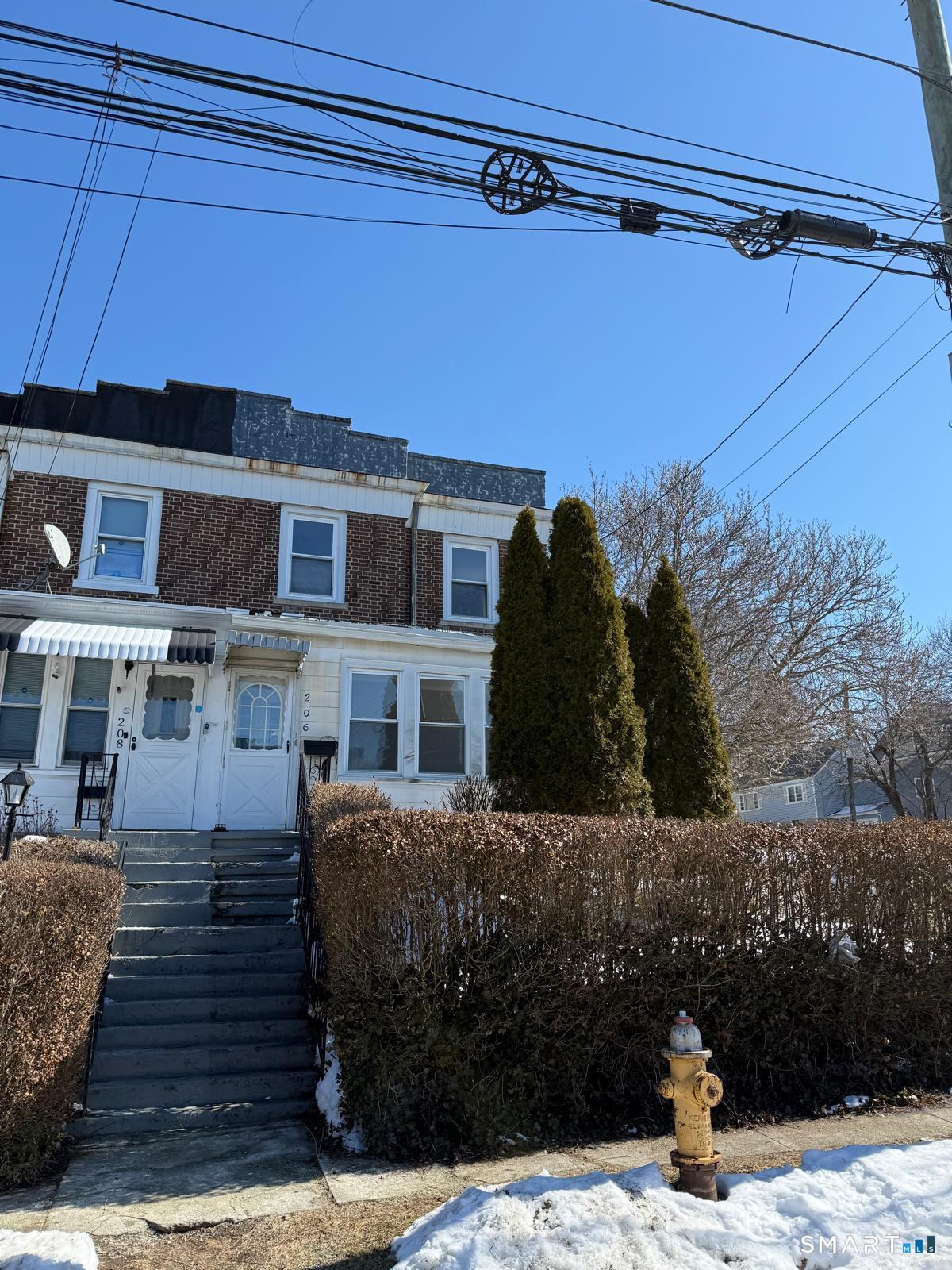 206 Remington Street Bridgeport CT 06610