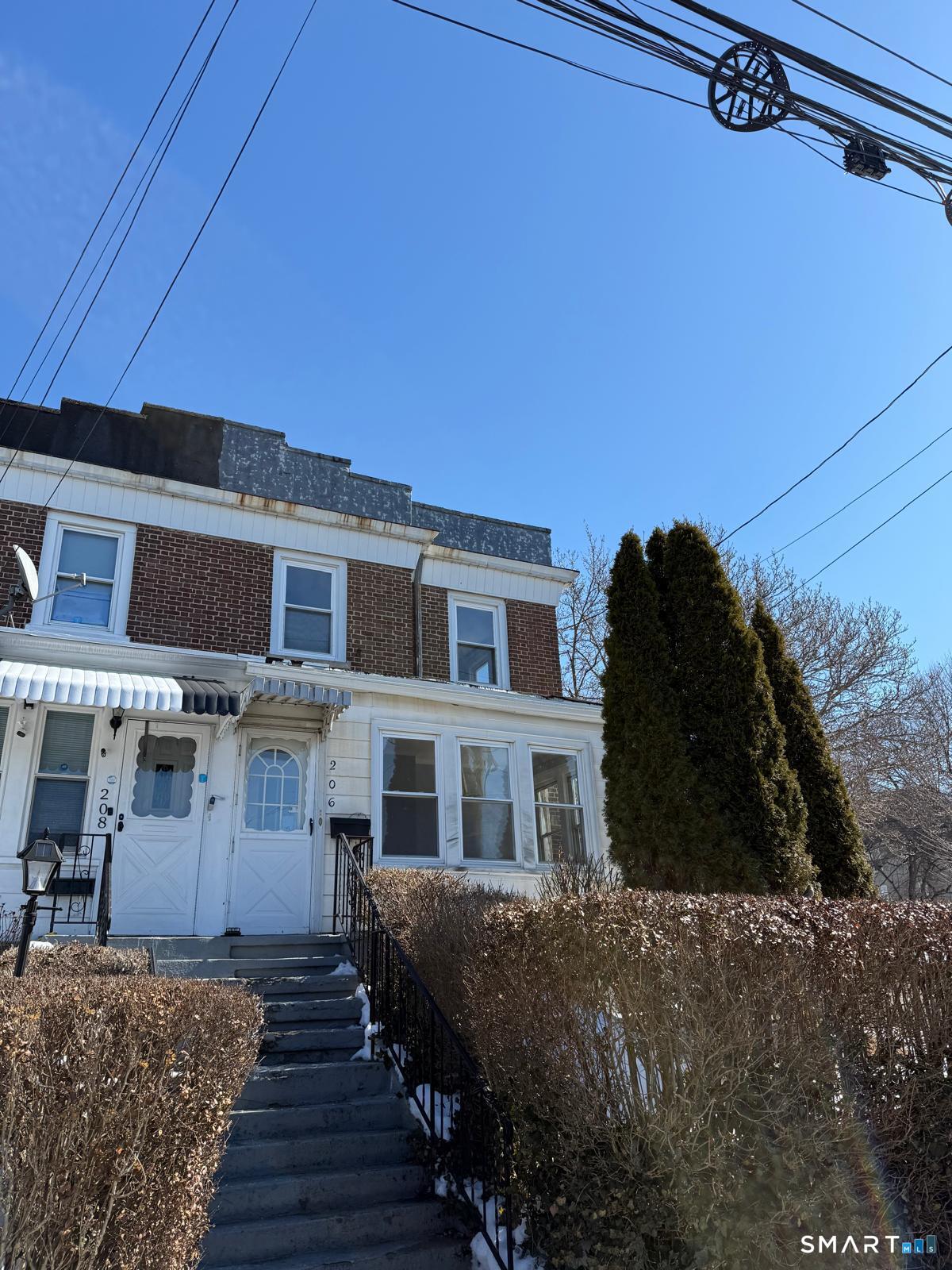 206 Remington Street Bridgeport CT 06610