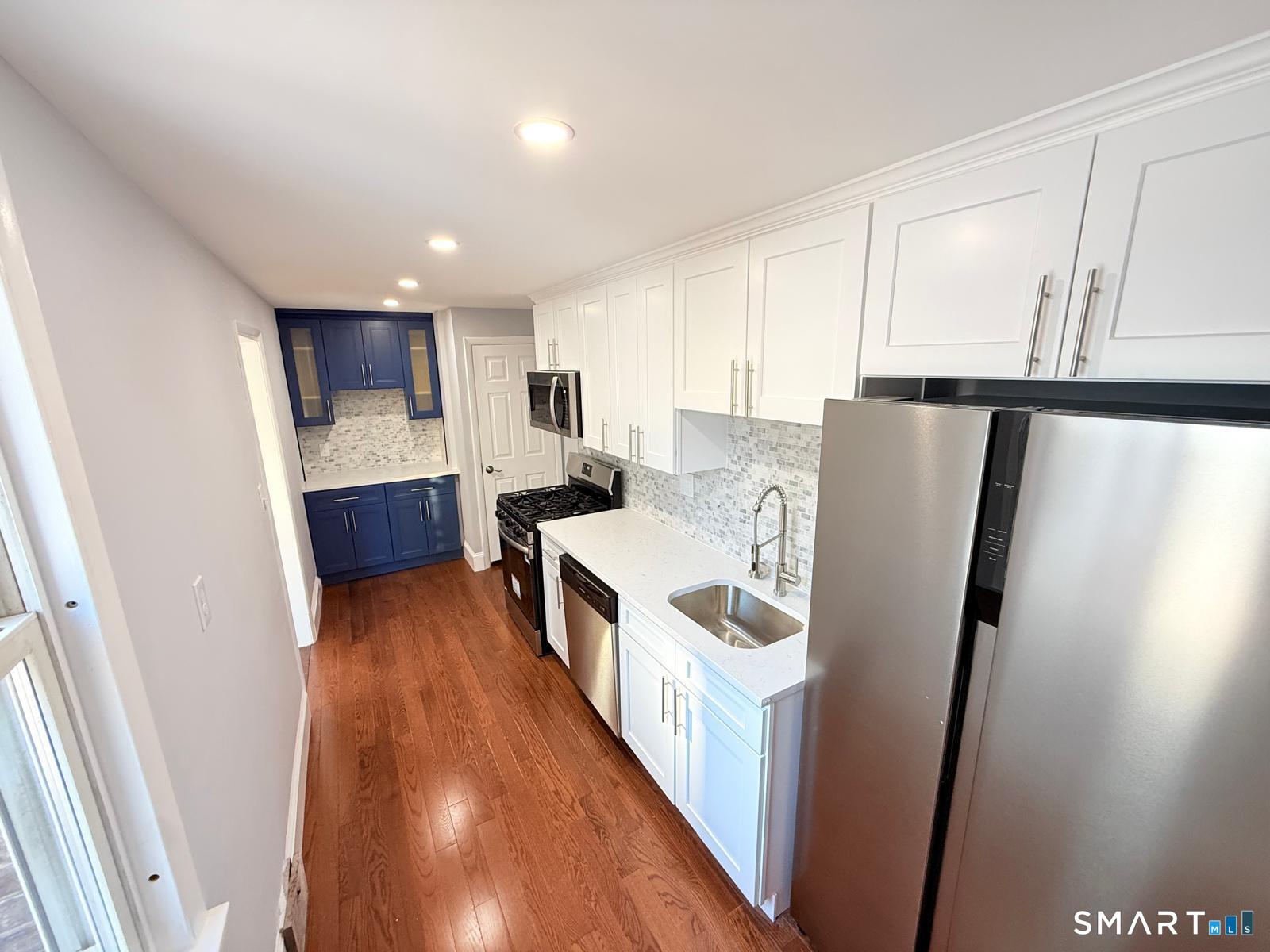 206 Remington Street Bridgeport CT 06610