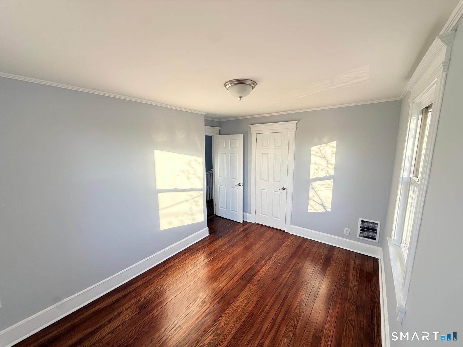 206 Remington Street Bridgeport CT 06610