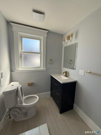 206 Remington Street Bridgeport CT 06610