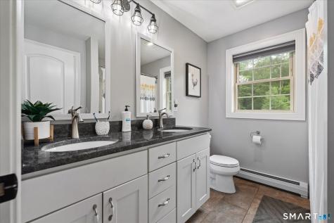 125 Hartford Pike Killingly CT 06241