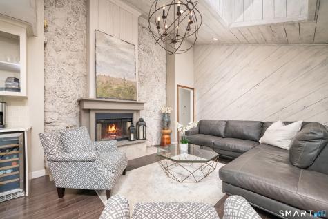 76 Glenbrook Drive Cheshire CT 06410