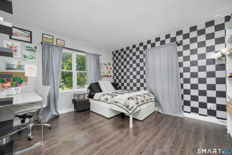 76 Glenbrook Drive Cheshire CT 06410