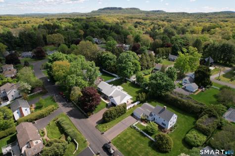 76 Glenbrook Drive Cheshire CT 06410