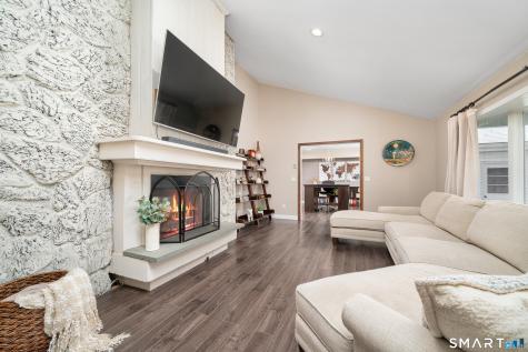 76 Glenbrook Drive Cheshire CT 06410