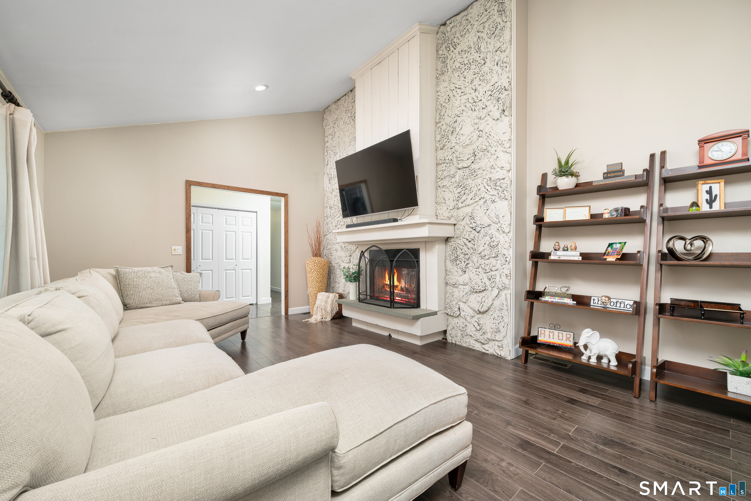 76 Glenbrook Drive Cheshire CT 06410