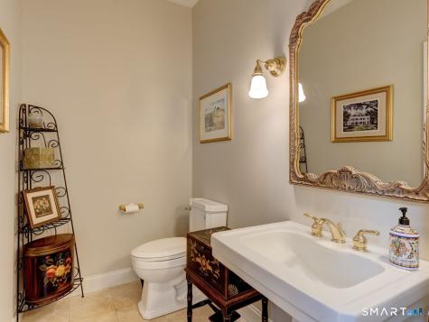 209 Farmingberry Drive Southington CT 06444