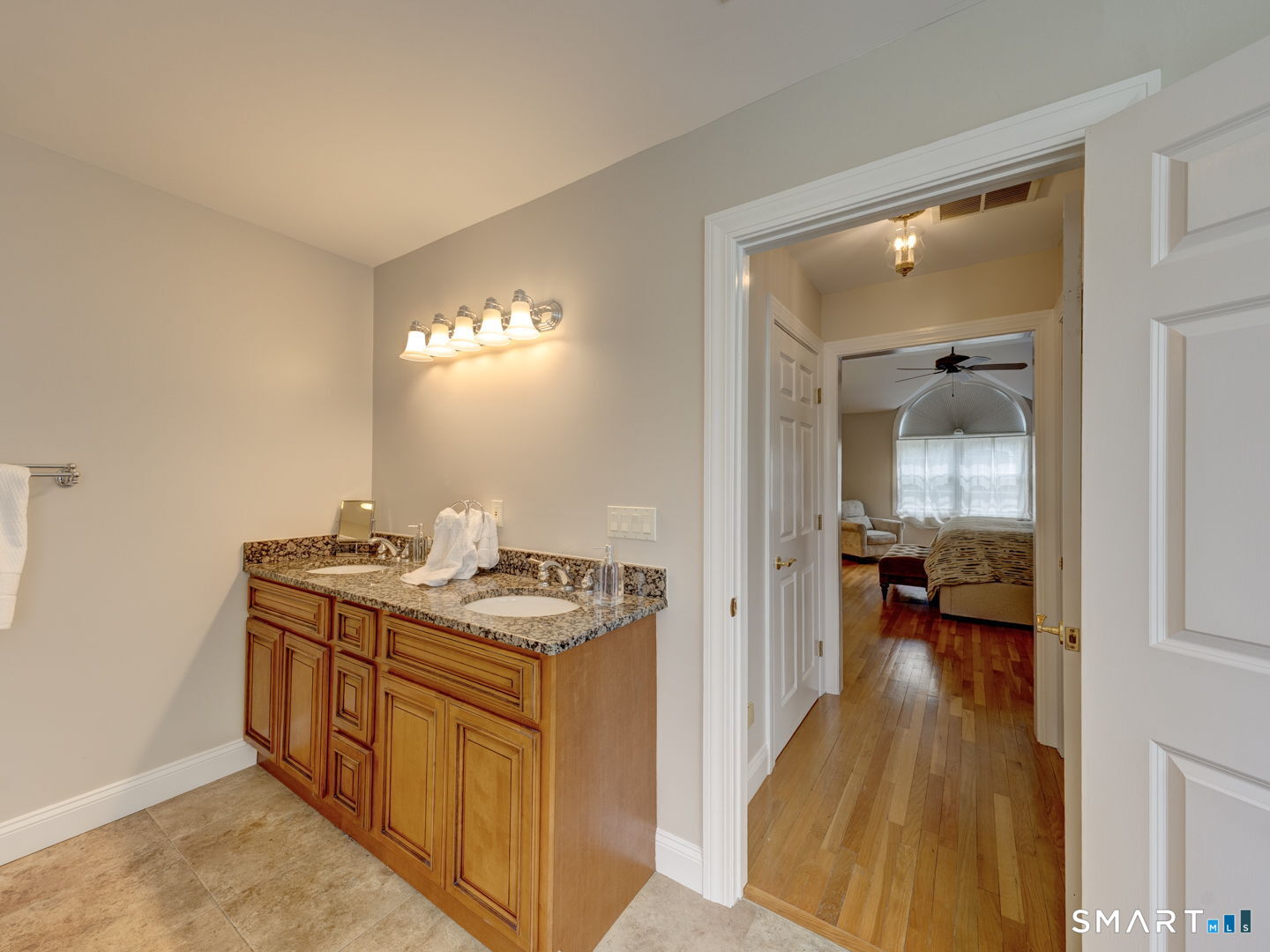 209 Farmingberry Drive Southington CT 06444
