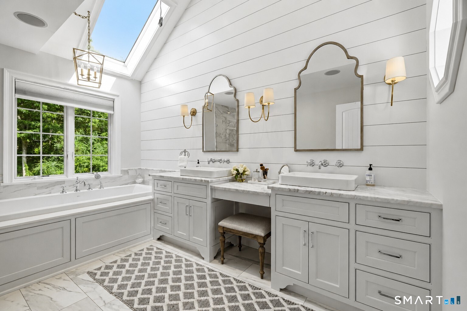 8 Hatchetts Hill Road Old Lyme CT 06371