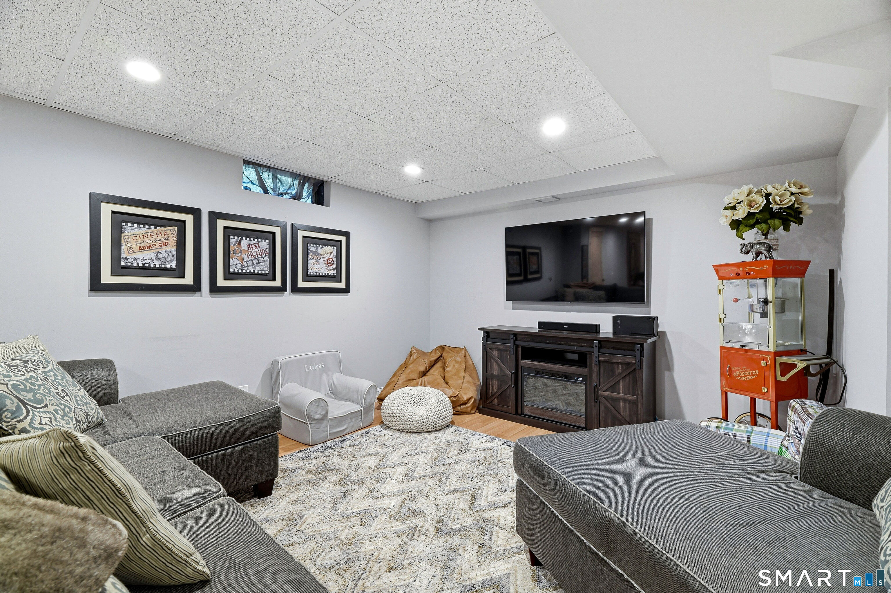 8 Hatchetts Hill Road Old Lyme CT 06371