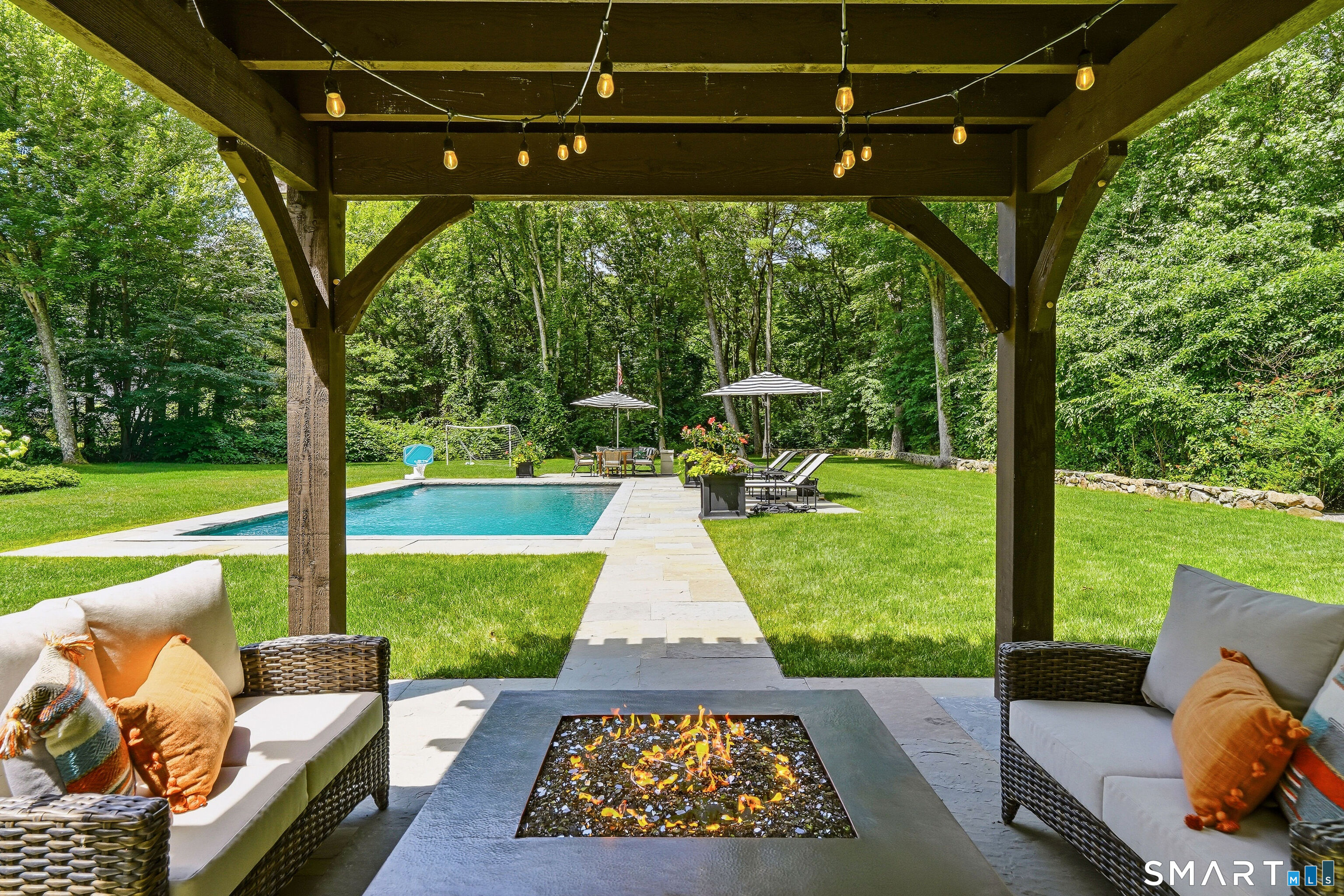 8 Hatchetts Hill Road Old Lyme CT 06371