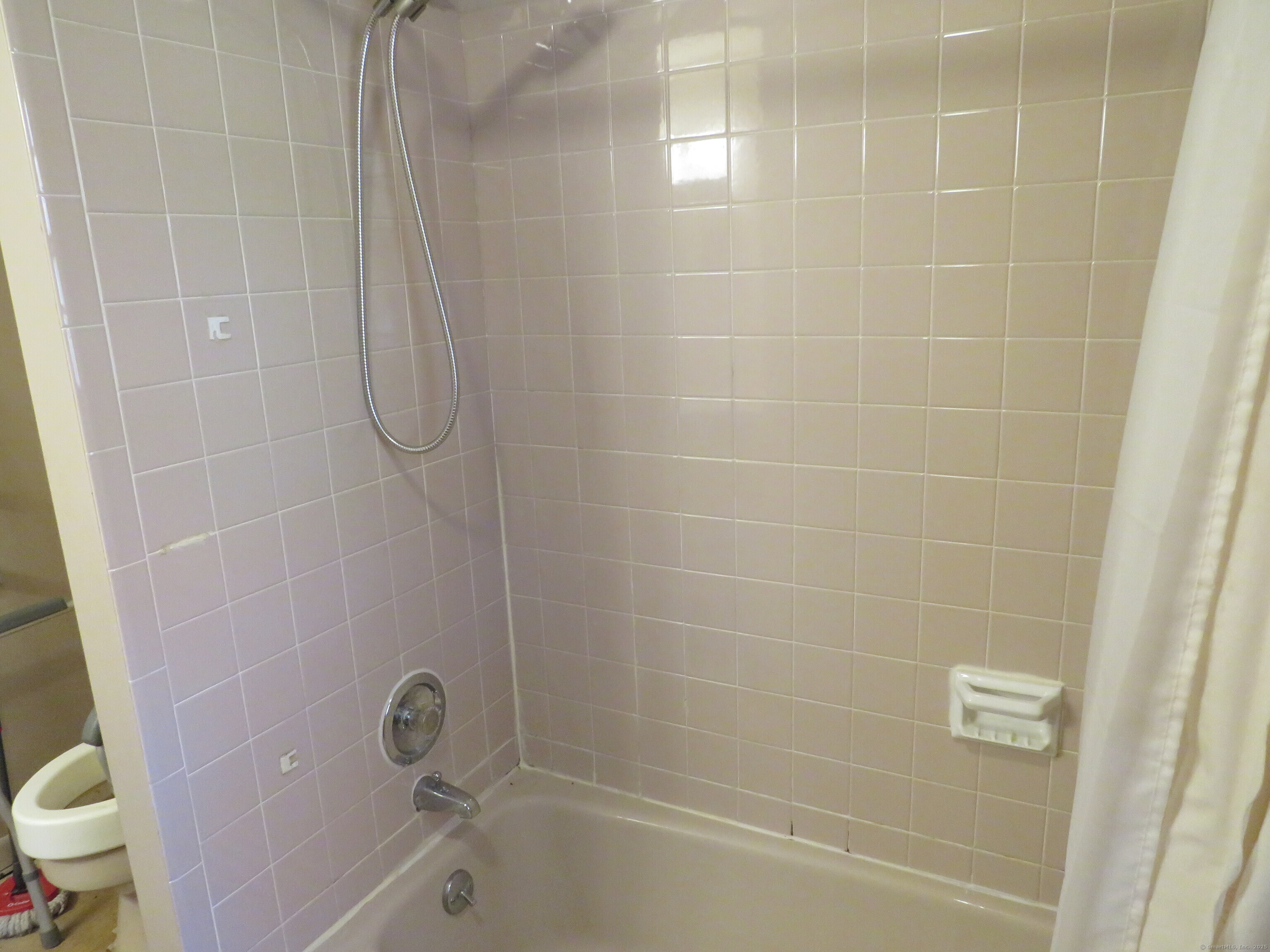 2560 Ellington Road South Windsor CT 06074