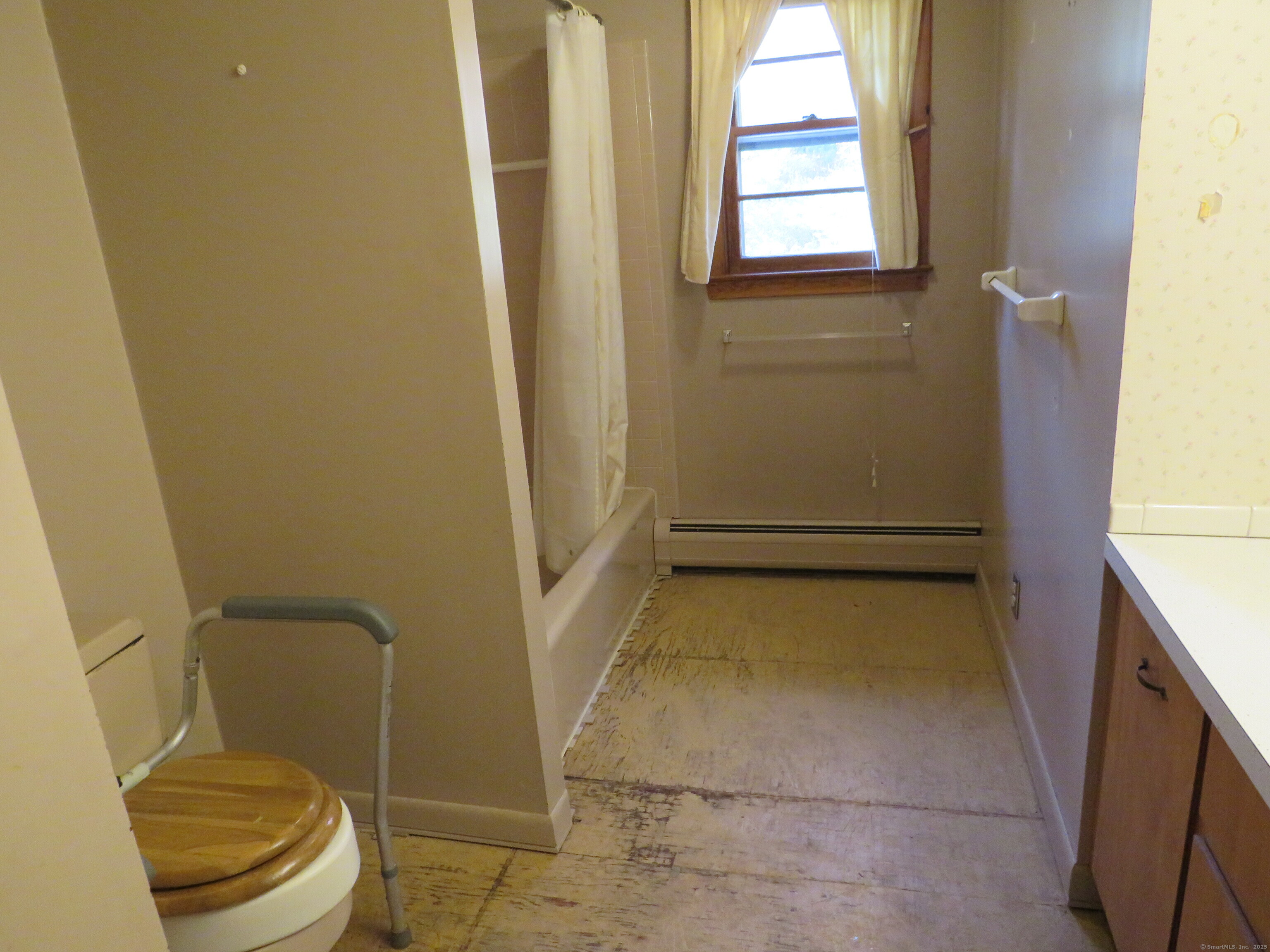 2560 Ellington Road South Windsor CT 06074