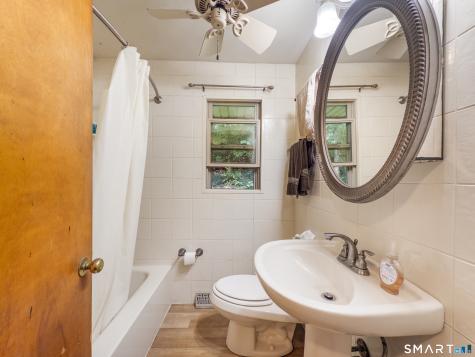889 Benham Street Hamden CT 06514