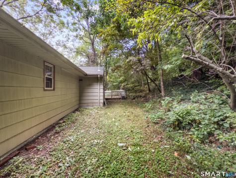 889 Benham Street Hamden CT 06514