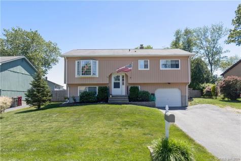 137 Bluebird Drive Naugatuck CT 06770