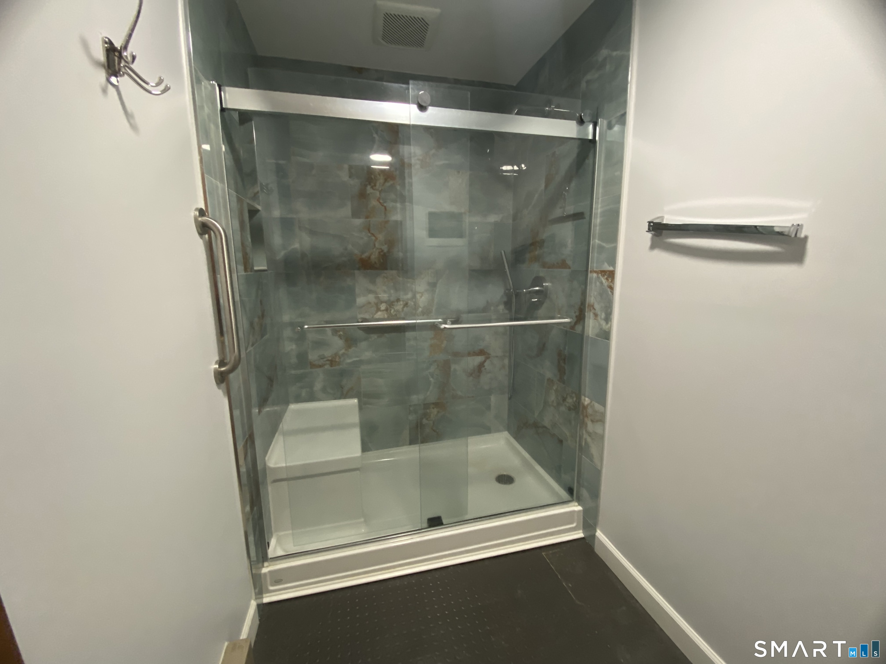 26 Eastwood Drive Branford CT 06405