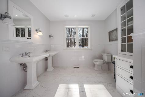 81 Strawberry Hill Road Madison CT 06443