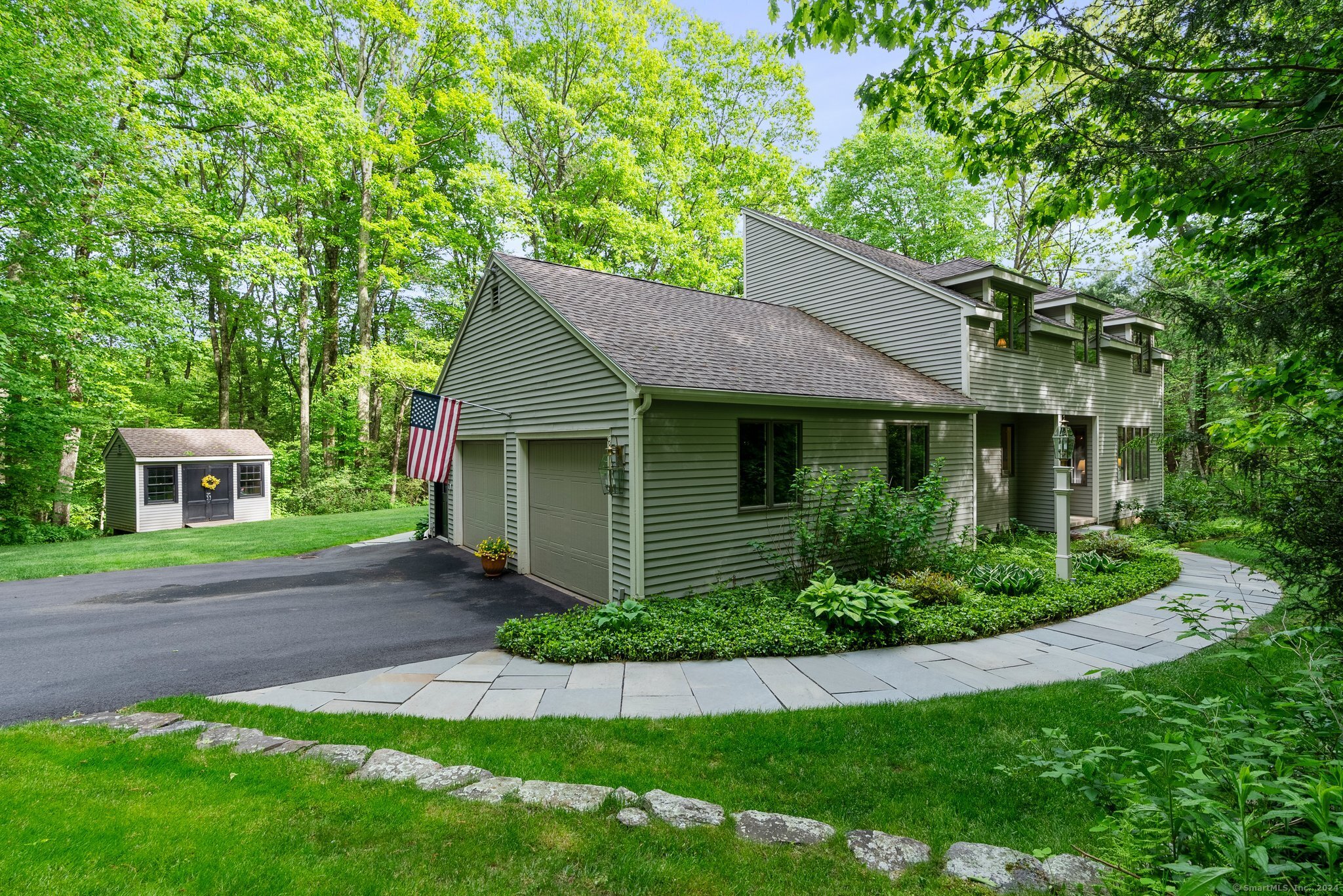 74 Deer Run Burlington CT 06013