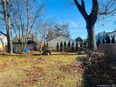 341 Peck Avenue West Haven CT 06516