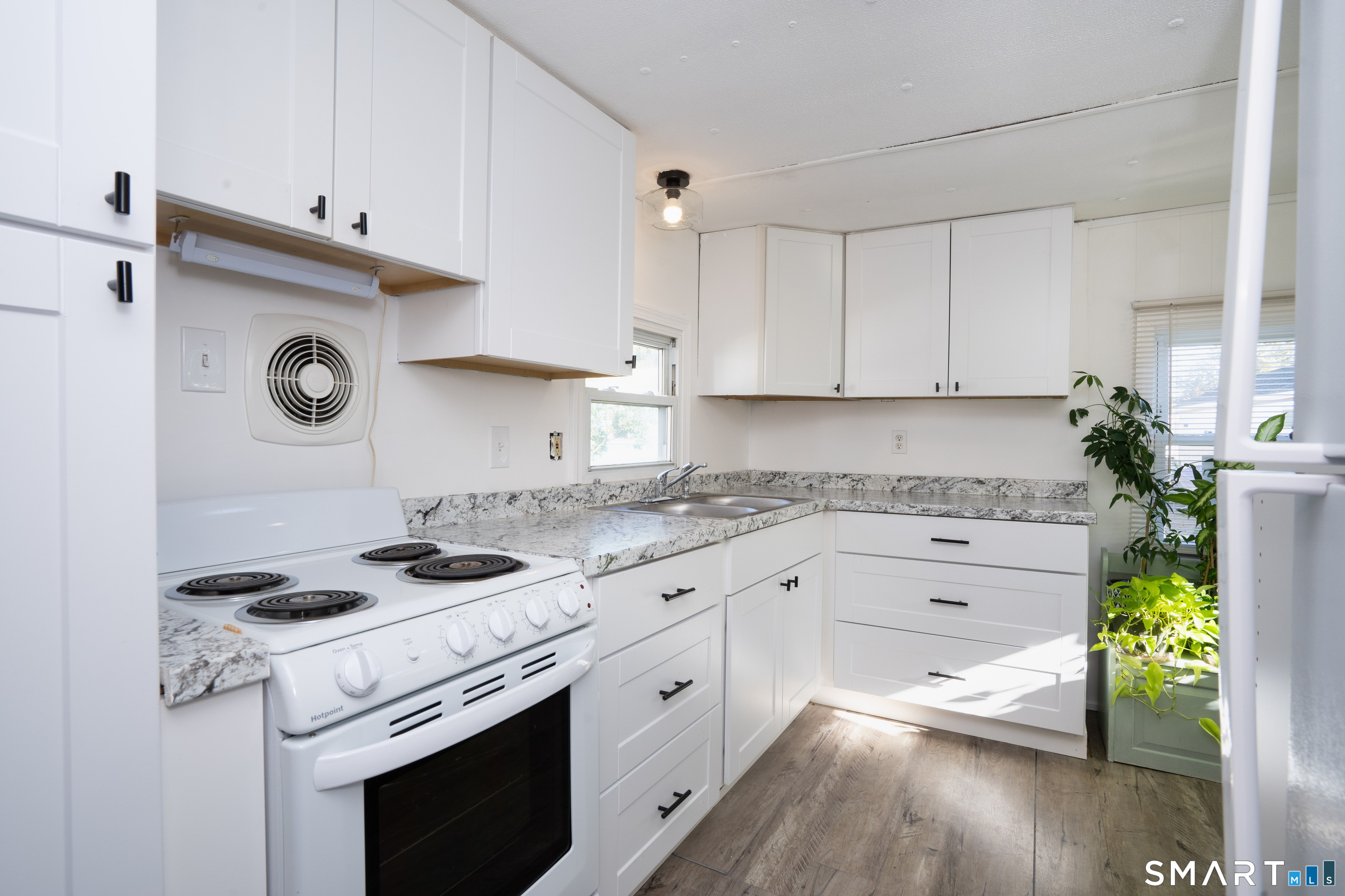 9 Main Street South Windsor CT 06074