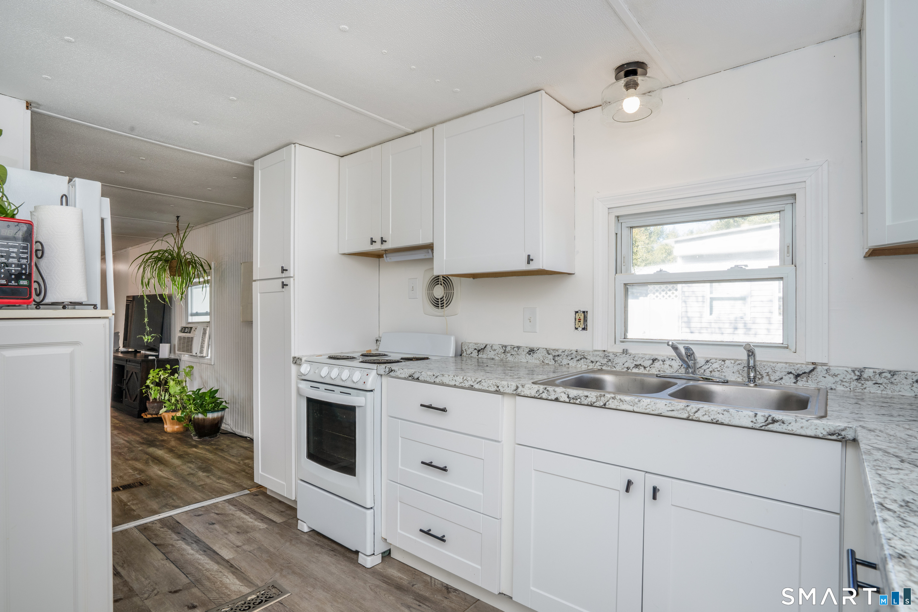 9 Main Street South Windsor CT 06074