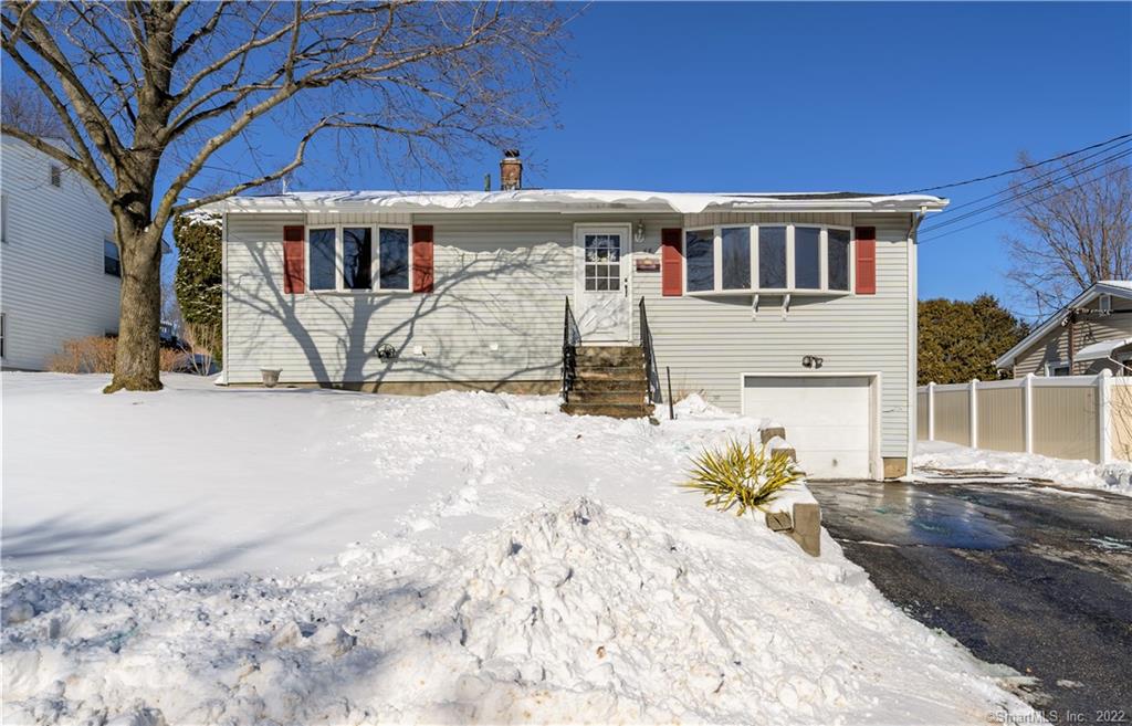 68 Oakleaf Drive Waterbury CT 06708