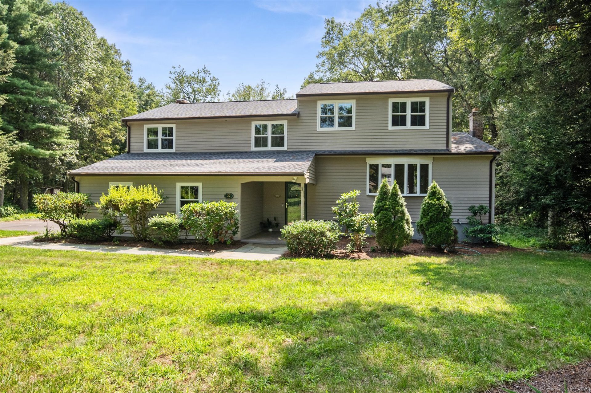 27 Berkshire Way Simsbury CT 06070