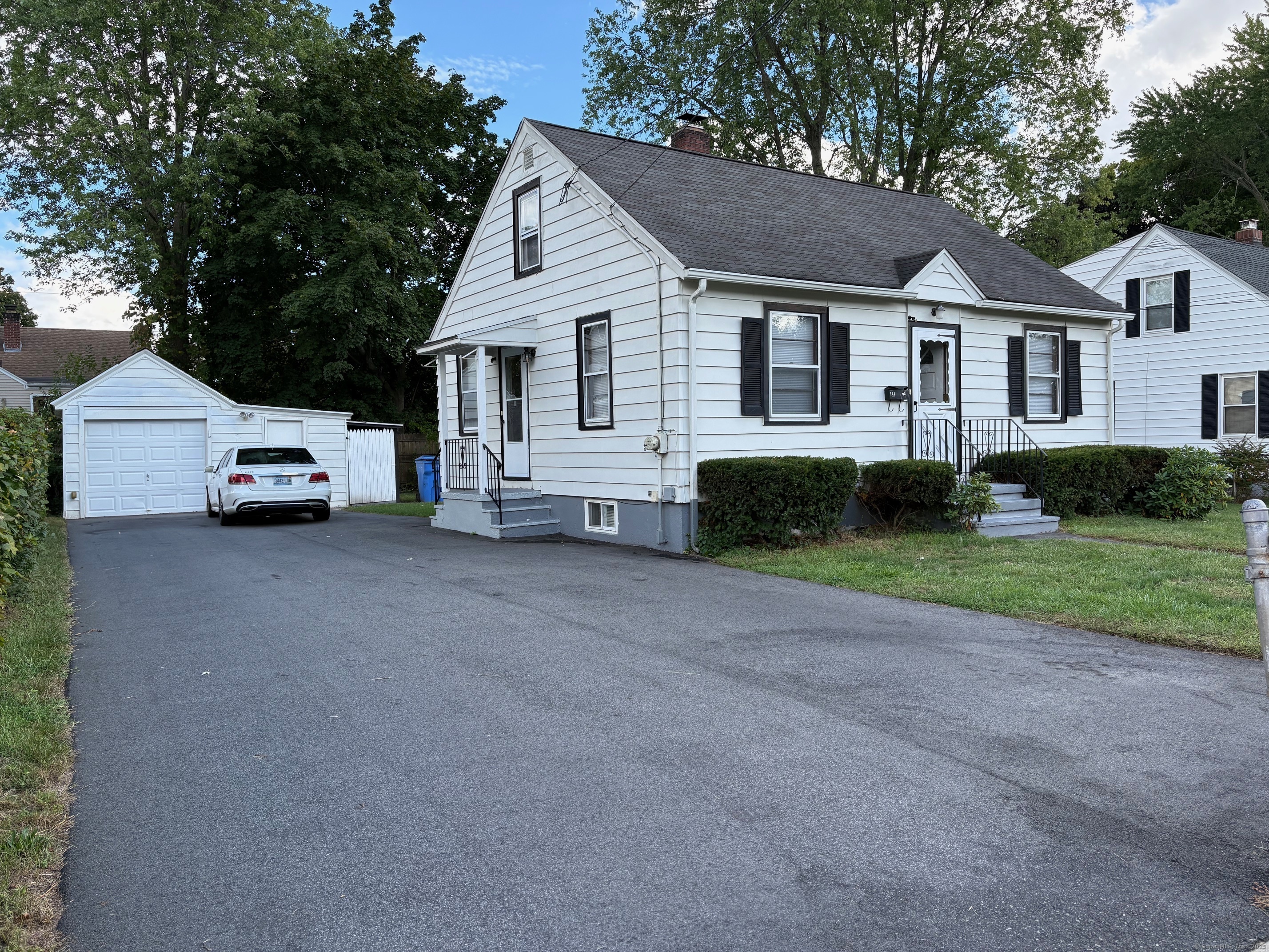 141 Warner Street Hamden CT 06514