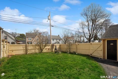 135 Laurel Place Bridgeport CT 06604