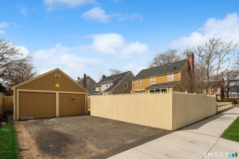 135 Laurel Place Bridgeport CT 06604