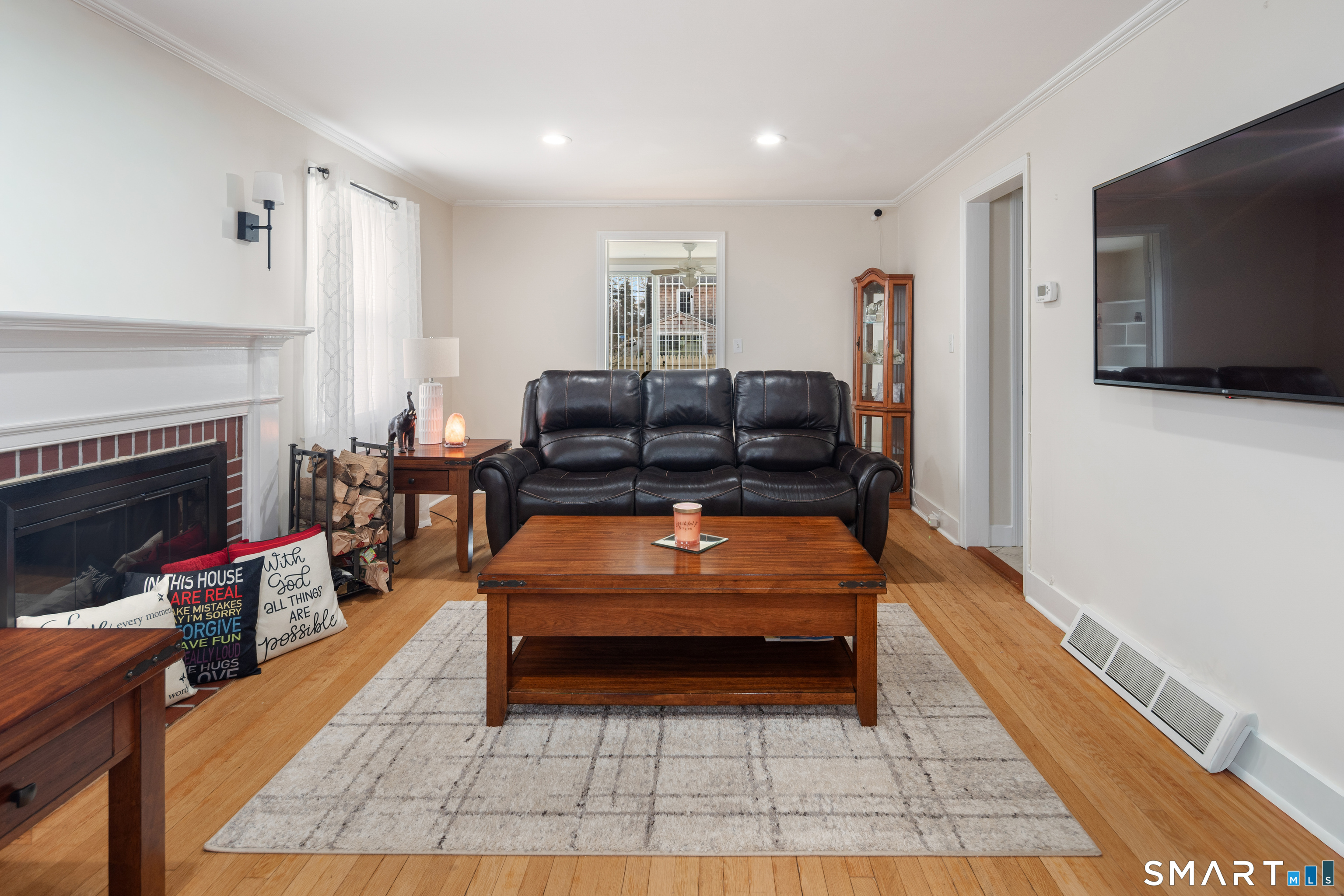 135 Laurel Place Bridgeport CT 06604
