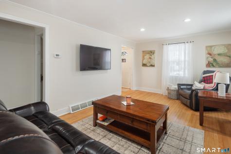 135 Laurel Place Bridgeport CT 06604