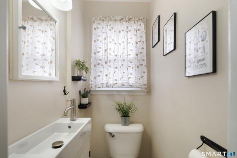 135 Laurel Place Bridgeport CT 06604