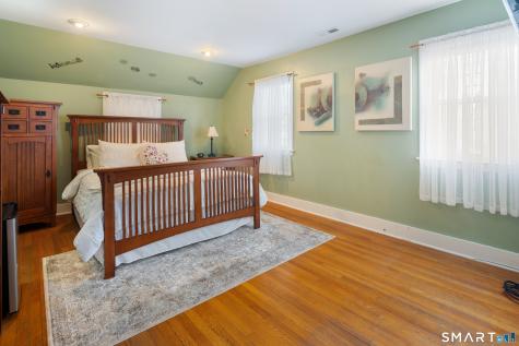 135 Laurel Place Bridgeport CT 06604