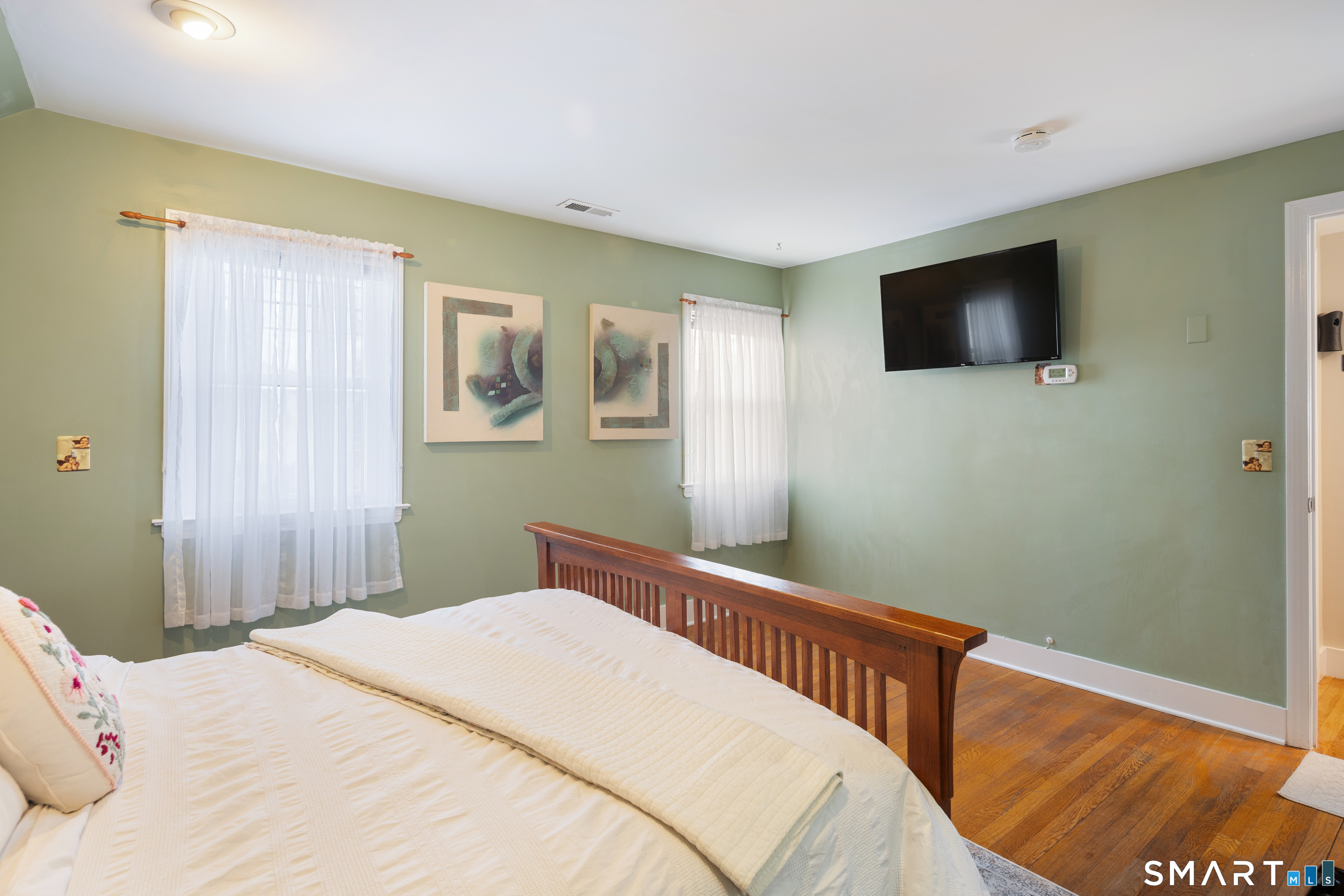 135 Laurel Place Bridgeport CT 06604