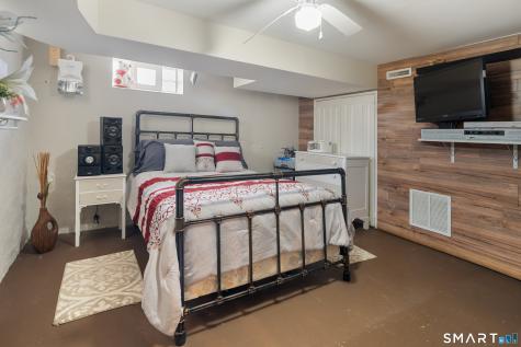 135 Laurel Place Bridgeport CT 06604