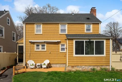 135 Laurel Place Bridgeport CT 06604