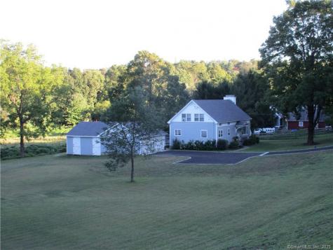 67 Sugar Lane Newtown CT 06470
