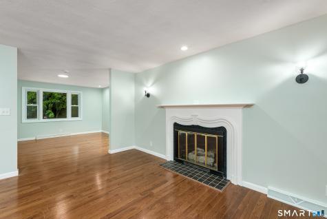 8 Lincoln Avenue West Hartford CT 06117