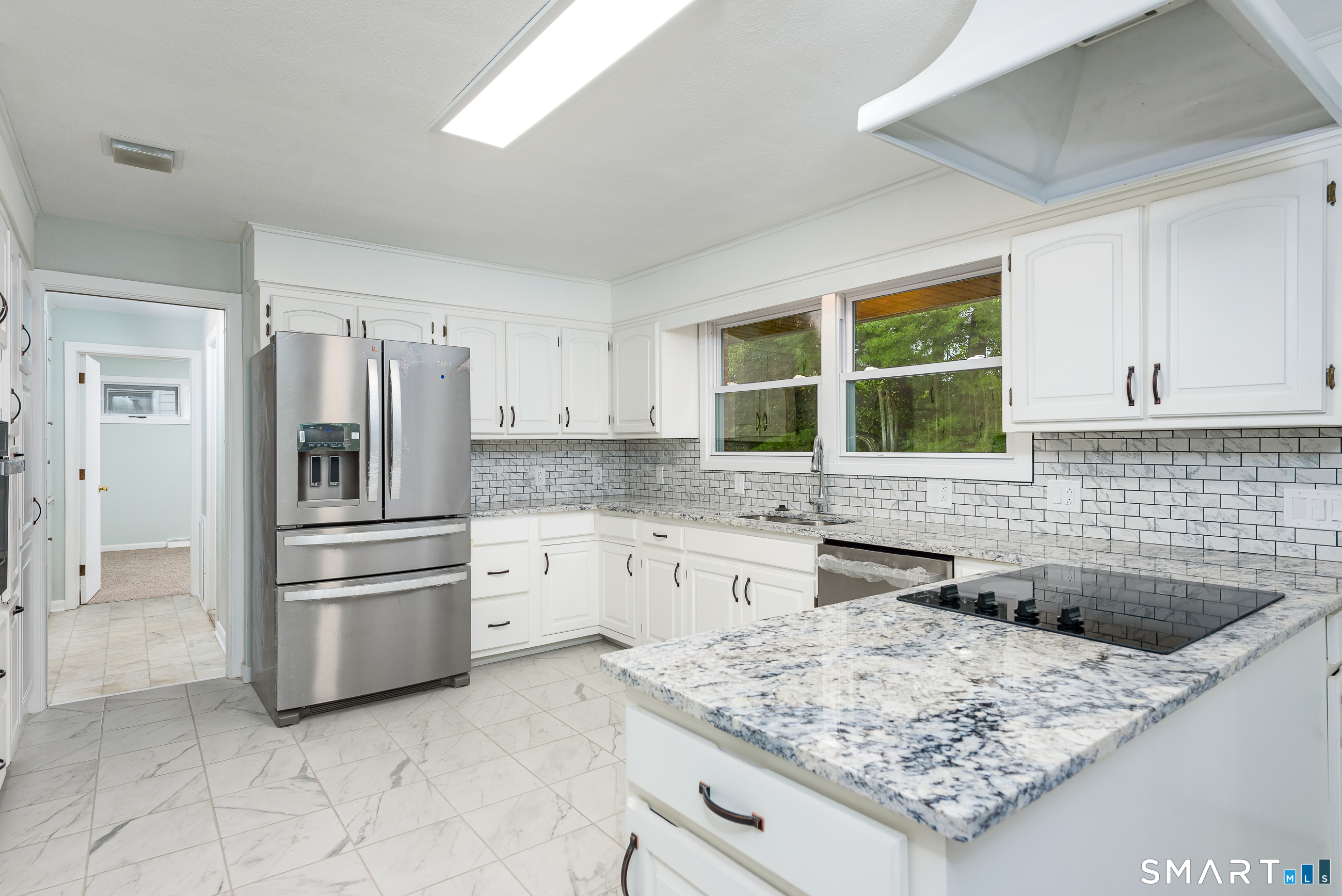 8 Lincoln Avenue West Hartford CT 06117