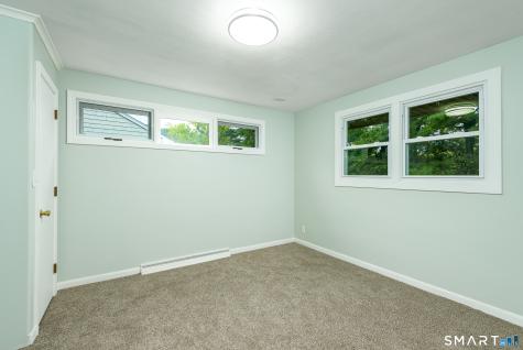 8 Lincoln Avenue West Hartford CT 06117